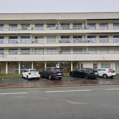 L'adreia Confortable T2 - Renove - Lumineux - Calme - Parking - Proche Lille & Tramway * Marcq-en-Baroeul