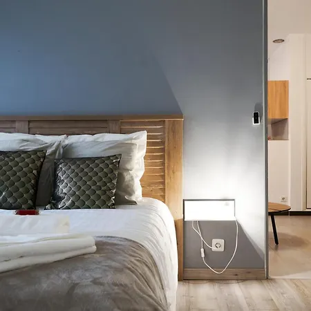 Daire L'adreia Confortable T2 - Renove - Lumineux - Calme - Parking - Proche Lille & Tramway *