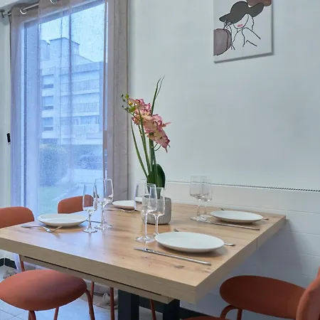 L'adreia Confortable T2 - Renove - Lumineux - Calme - Parking - Proche Lille & Tramway Apartment *